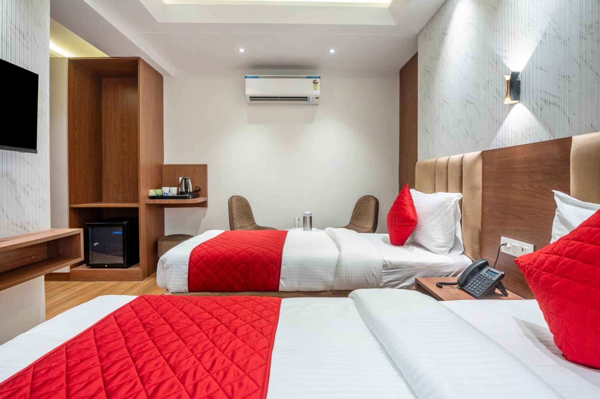 Hotel Avaas - Faiz Road Karol Bagh Delhi Zewnętrze zdjęcie